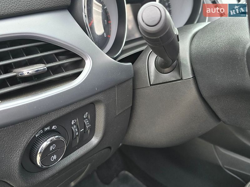 Универсал Opel Astra 2018 в Львове