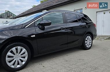 Универсал Opel Astra 2018 в Львове