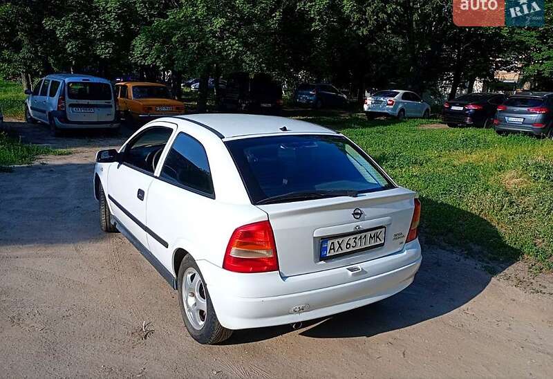 Opel Astra 2003