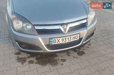 Універсал Opel Astra 2005 в Дунаївцях
