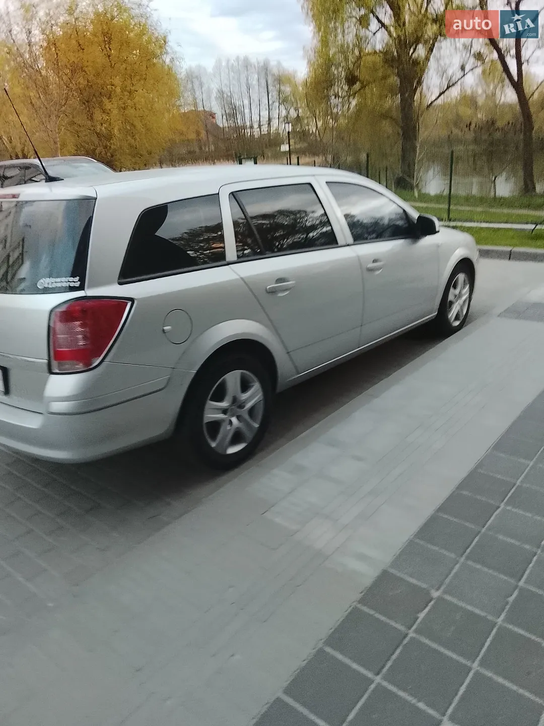 2010 Opel Astra - мініатюра 8