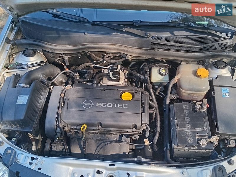 Универсал Opel Astra 2009 в Ровно