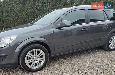 Універсал Opel Astra 2010 в Стрию