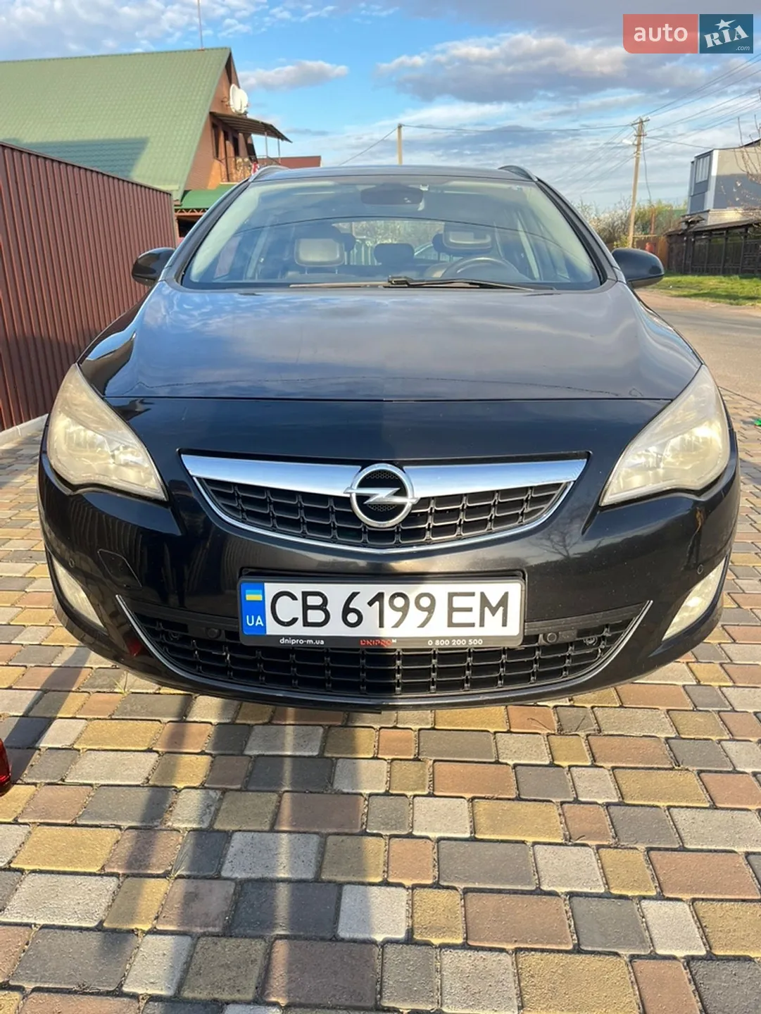 2011 Opel Astra - фото 1