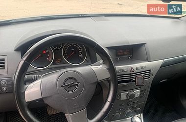 Хэтчбек Opel Astra 2005 в Киеве