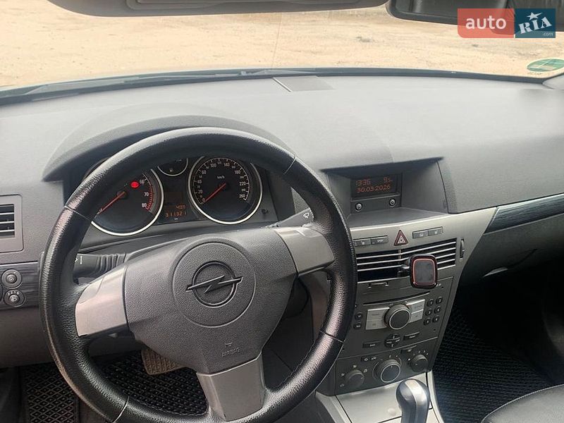 Хэтчбек Opel Astra 2005 в Киеве