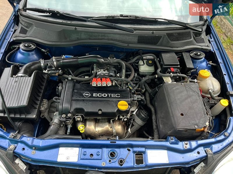 Седан Opel Astra 2006 в Черкассах