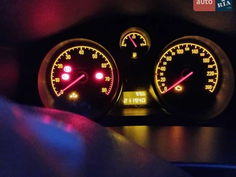 Универсал Opel Astra 2012 в Смеле