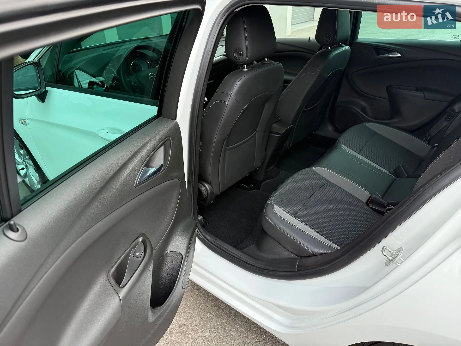 2021 Opel Astra - мініатюра 33