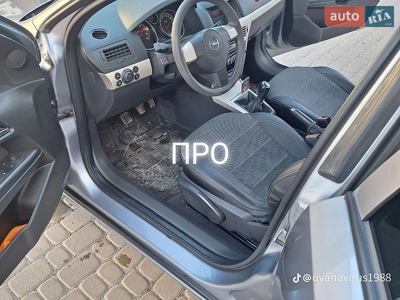 Седан Opel Astra 2008 в Чорткове