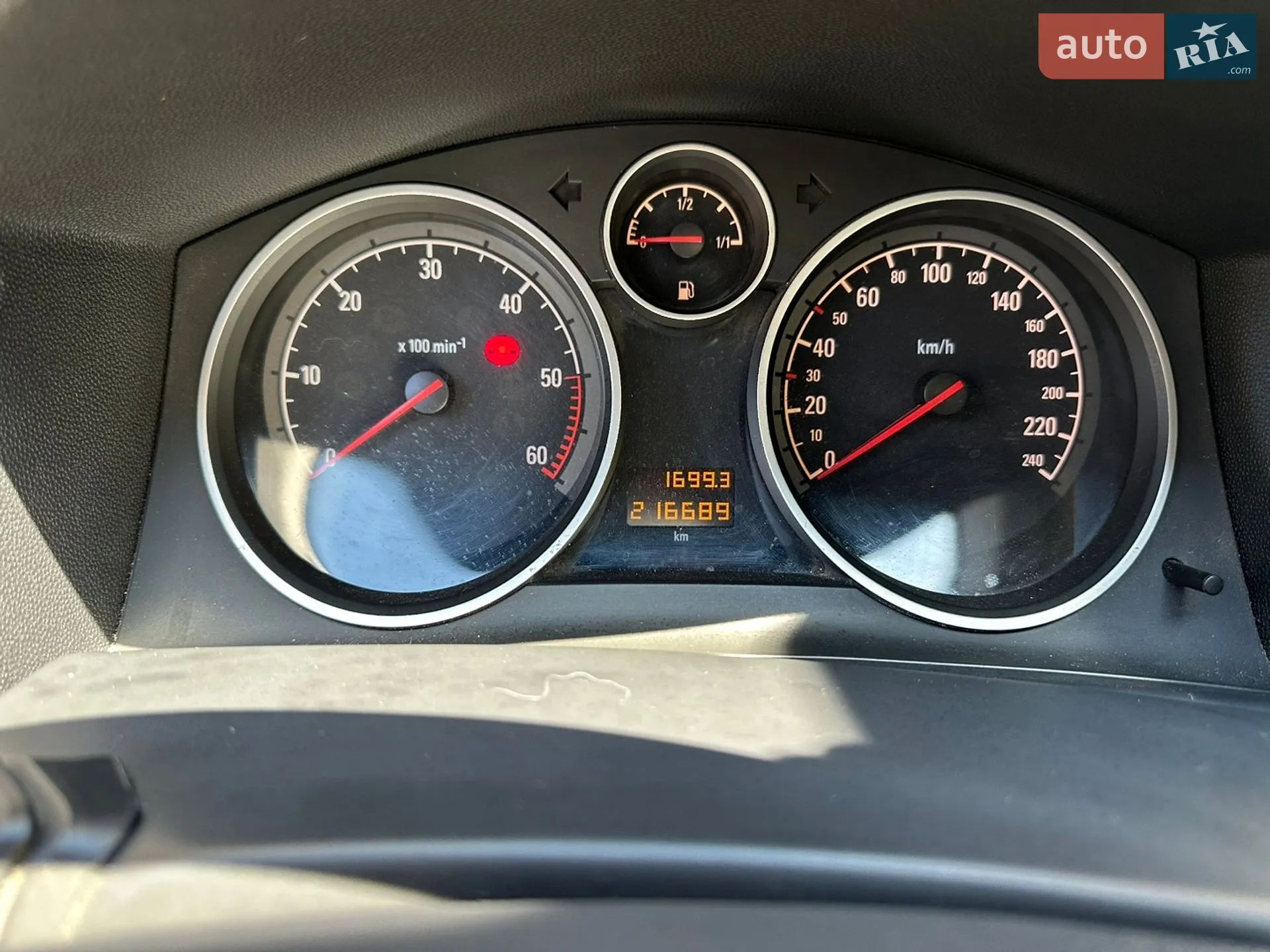 2010 Opel Astra - мініатюра 8