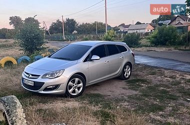 Универсал Opel Astra 2015 в Первомайске