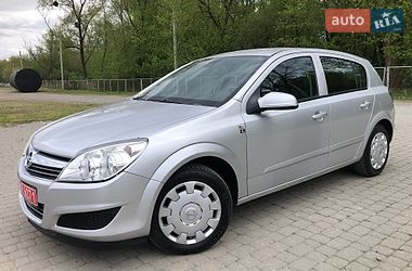 Хетчбек Opel Astra 2008 в Чернівцях