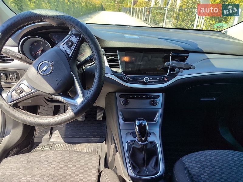 Универсал Opel Astra 2018 в Трускавце
