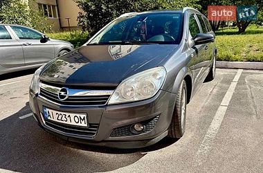 Універсал Opel Astra 2009 в Бучі