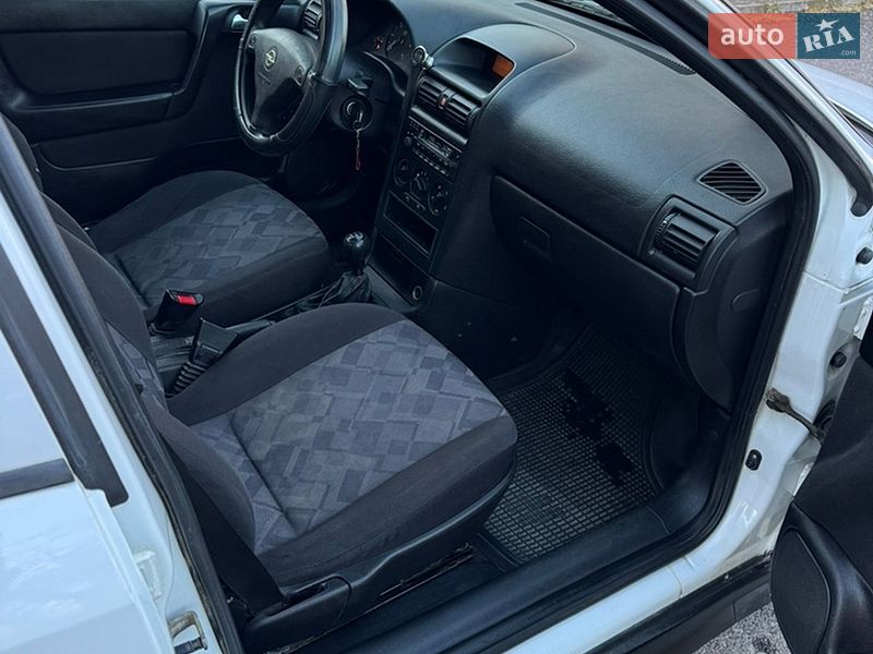 Универсал Opel Astra 1999 в Стрые