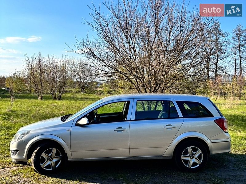Универсал Opel Astra 2009 в Белой Церкви