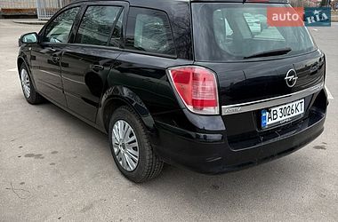 Универсал Opel Astra 2006 в Могилев-Подольске