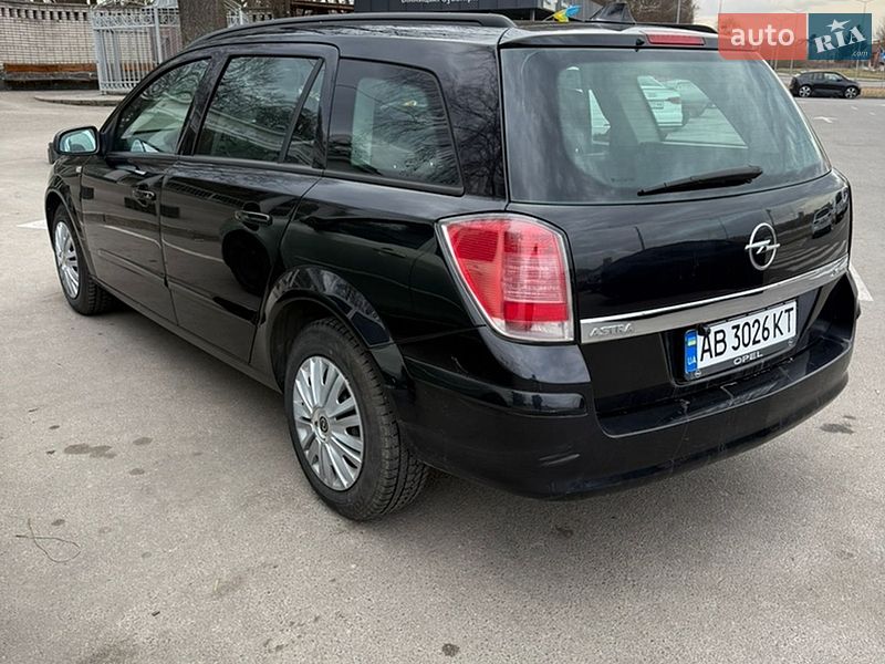 Универсал Opel Astra 2006 в Могилев-Подольске
