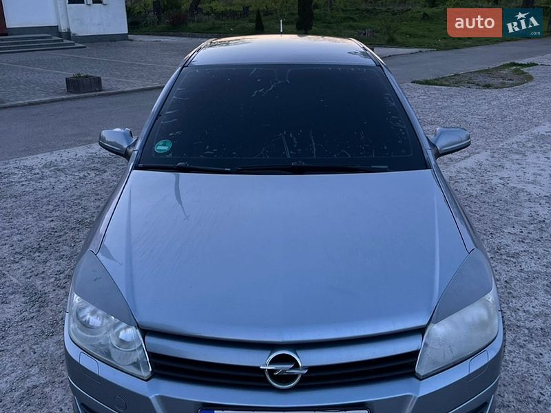 Хэтчбек Opel Astra 2004 в Каменец-Подольском