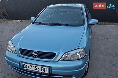 Седан Opel Astra 2004 в Тернополі