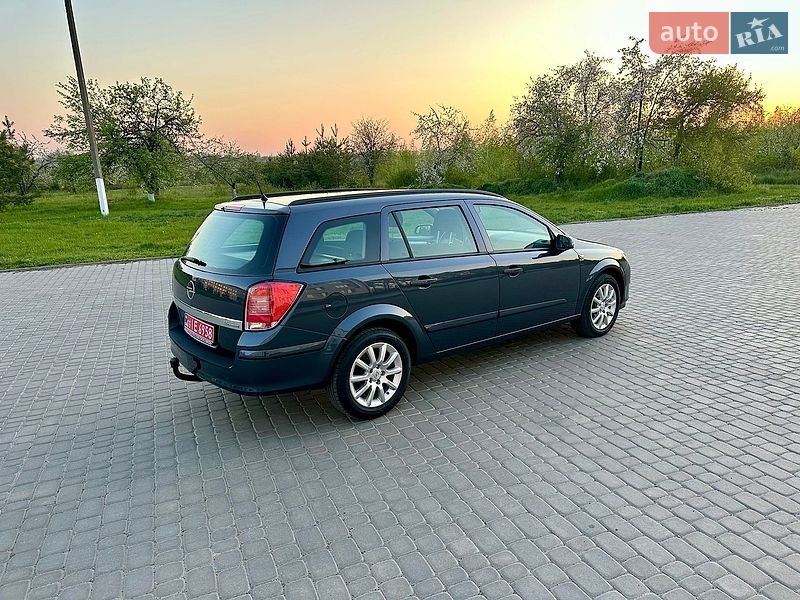 Универсал Opel Astra 2007 в Теплике