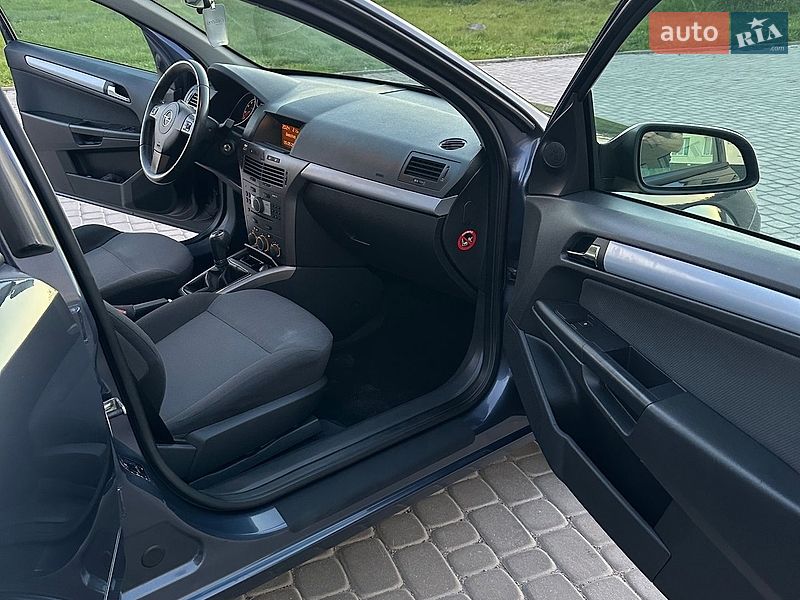 Универсал Opel Astra 2007 в Теплике