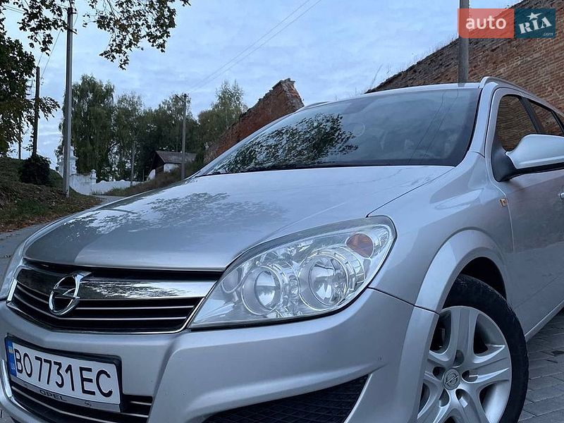Универсал Opel Astra 2009 в Вишневце