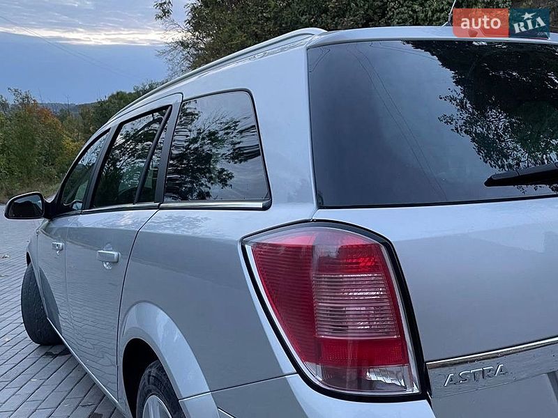 Универсал Opel Astra 2009 в Вишневце