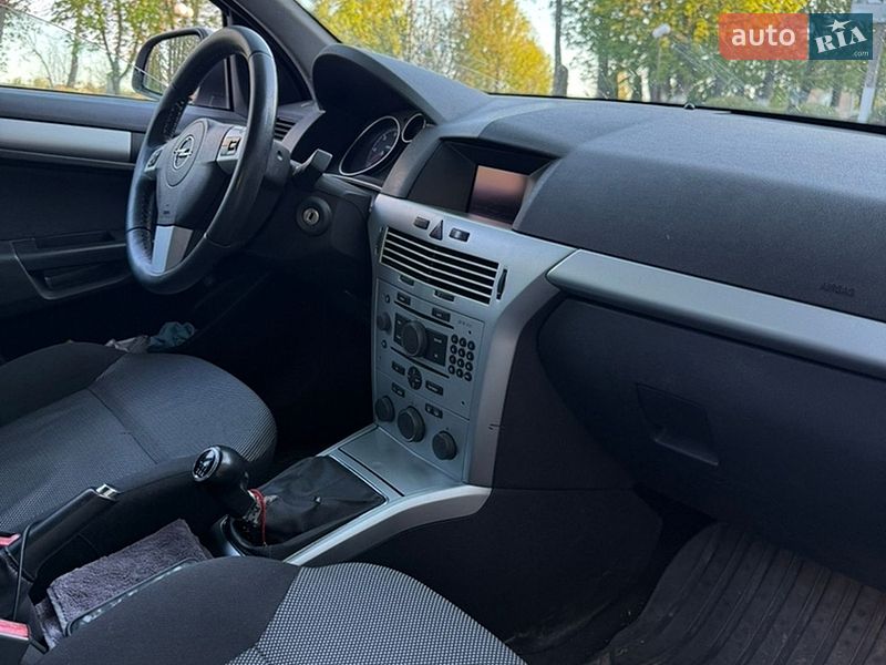 Универсал Opel Astra 2009 в Вишневце