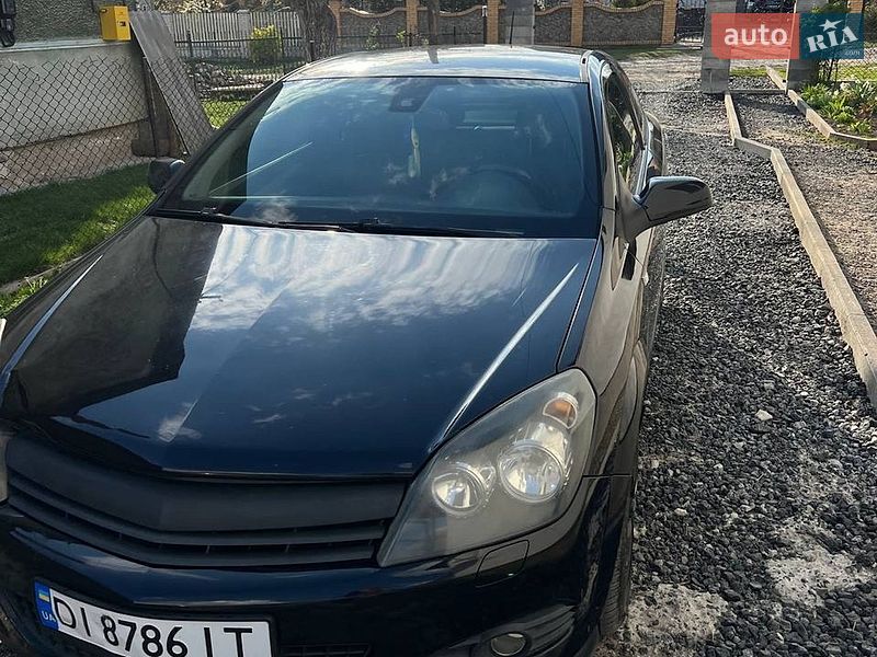 Купе Opel Astra 2008 в Львове