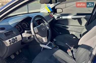 Универсал Opel Astra 2008 в Луцке