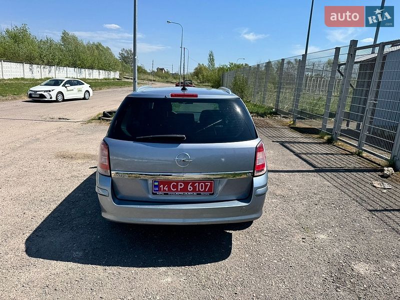 Универсал Opel Astra 2008 в Львове