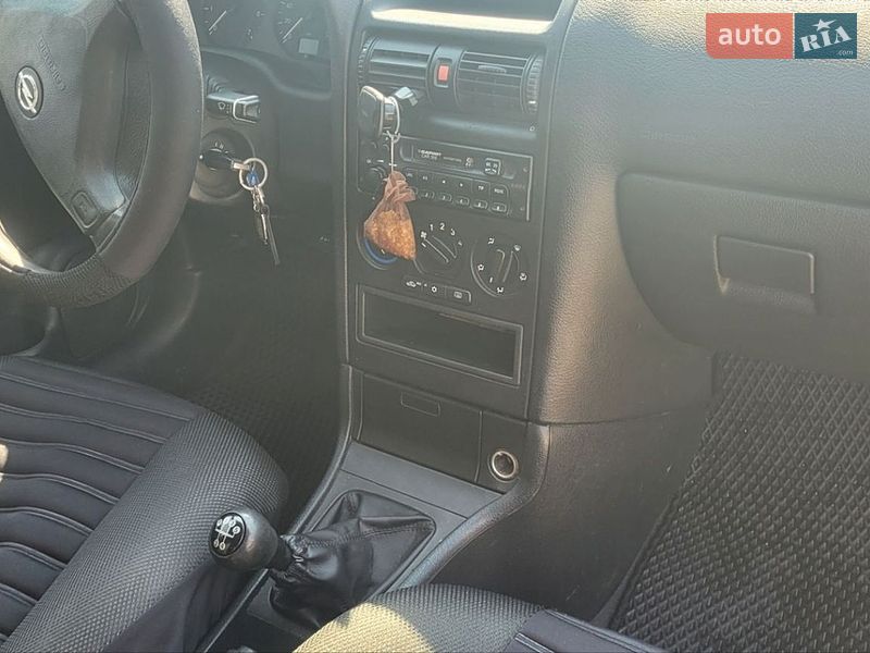Универсал Opel Astra 1999 в Киеве