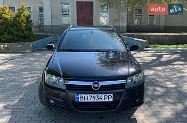 Универсал Opel Astra 2005 в Захарьевке