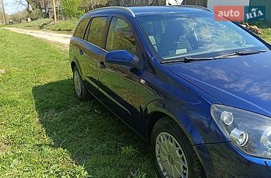 Универсал Opel Astra 2008 в Глухове