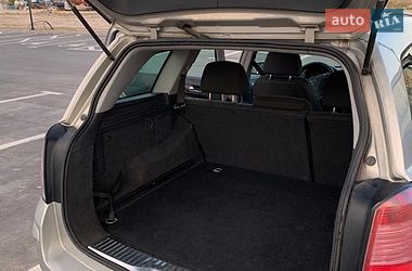 Универсал Opel Astra 2004 в Ровно