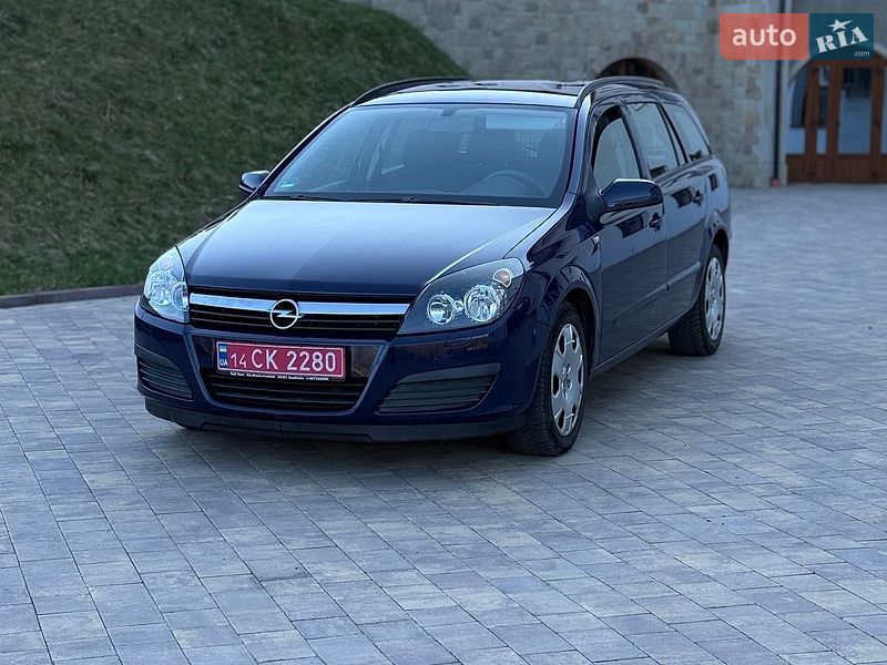 Универсал Opel Astra 2006 в Долине