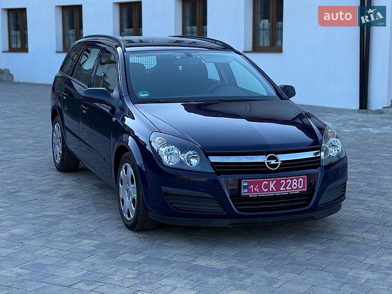Универсал Opel Astra 2006 в Долине
