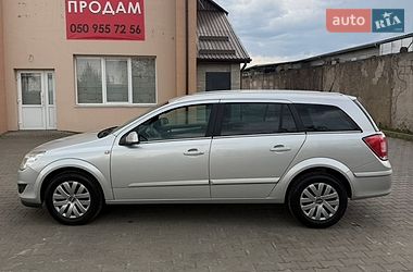 Универсал Opel Astra 2008 в Луцке