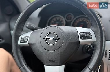 Универсал Opel Astra 2008 в Луцке