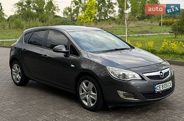 Хетчбек Opel Astra 2011 в Чернівцях