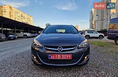 Универсал Opel Astra 2013 в Киеве