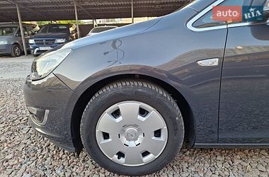 Универсал Opel Astra 2013 в Киеве