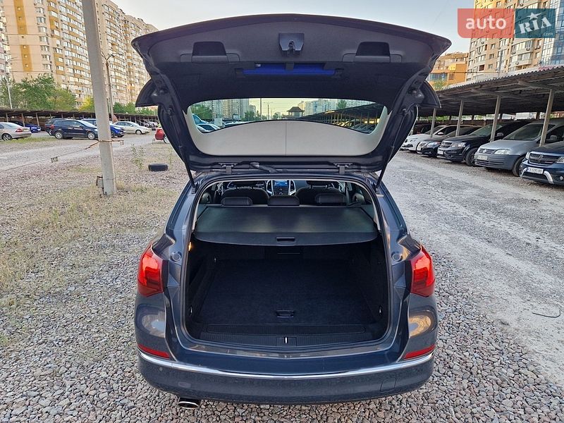Универсал Opel Astra 2013 в Киеве