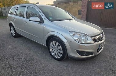 Універсал Opel Astra 2008 в Кам'янському