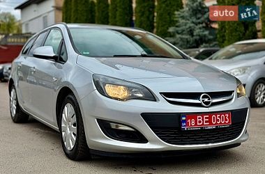Универсал Opel Astra 2012 в Ровно