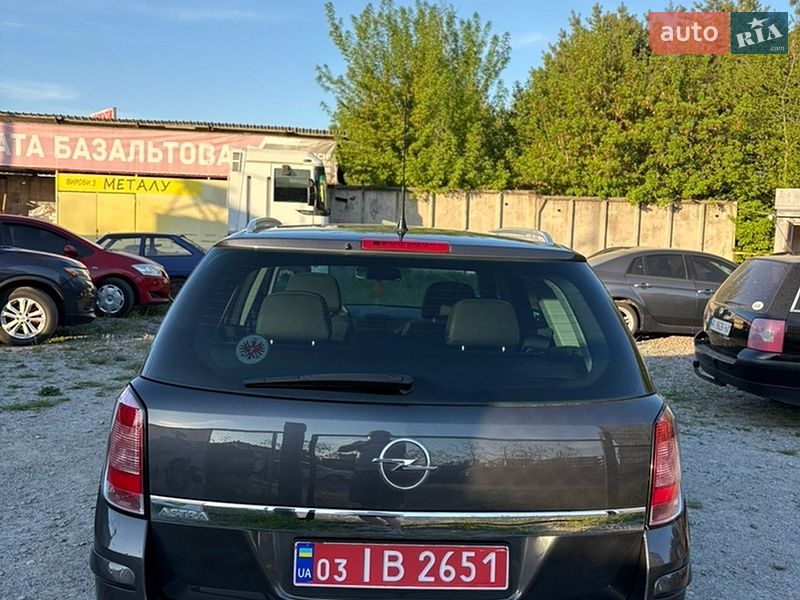 Универсал Opel Astra 2009 в Белой Церкви