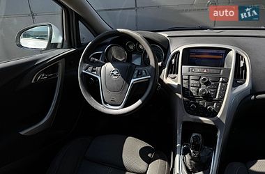 Универсал Opel Astra 2012 в Одессе