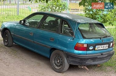 Хэтчбек Opel Astra 1993 в Киеве